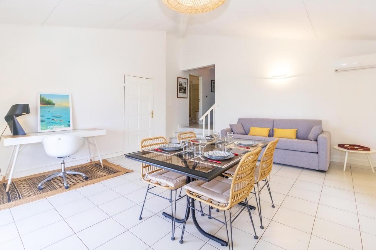 Cuty - Bel Et Spacieux Apt Avec Magnifique Vue Mer Et Piscine Saint Gilles Les Bains Eksteriør billede